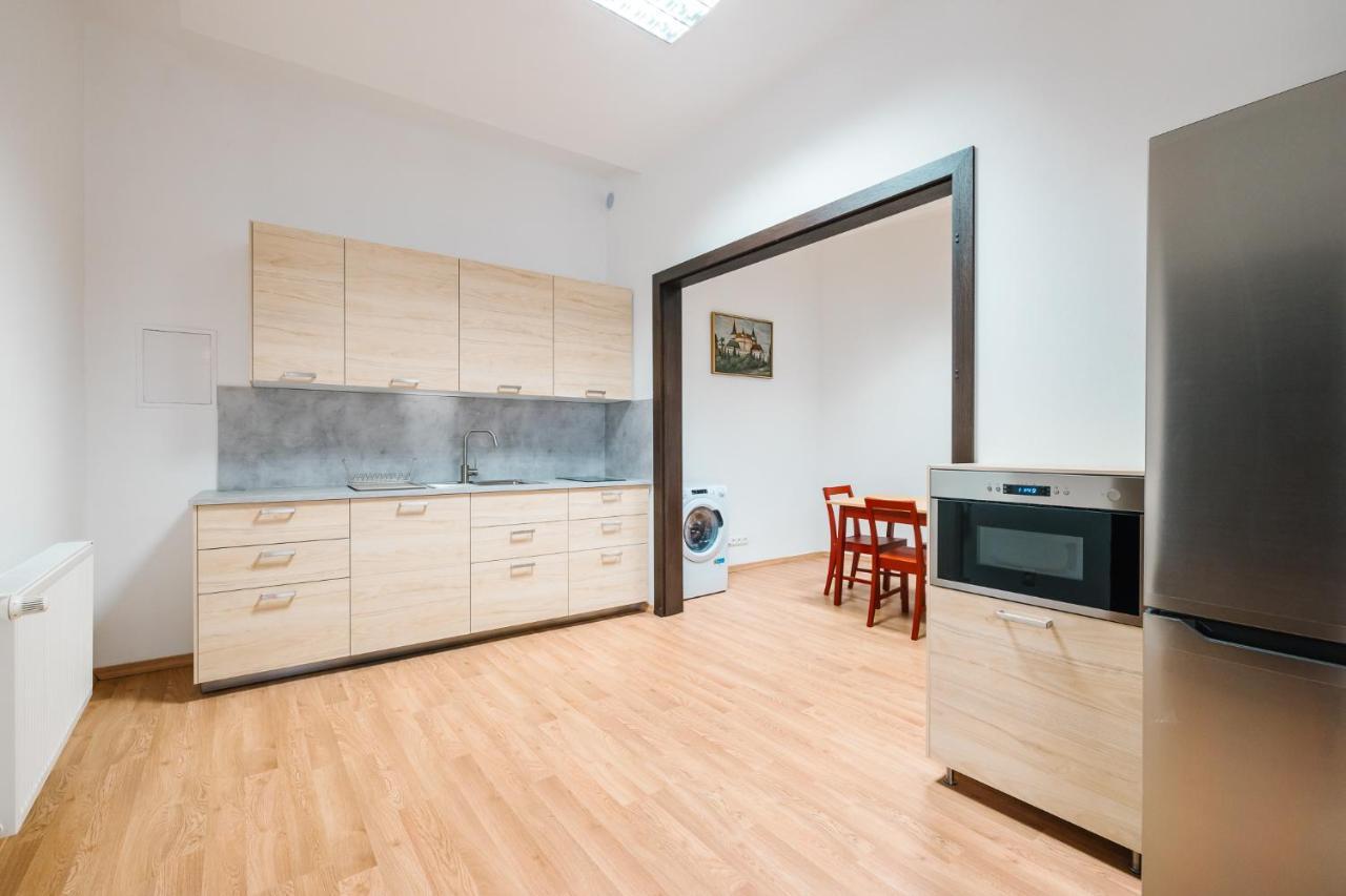 Michalska Residence 1 Bratislava Esterno foto