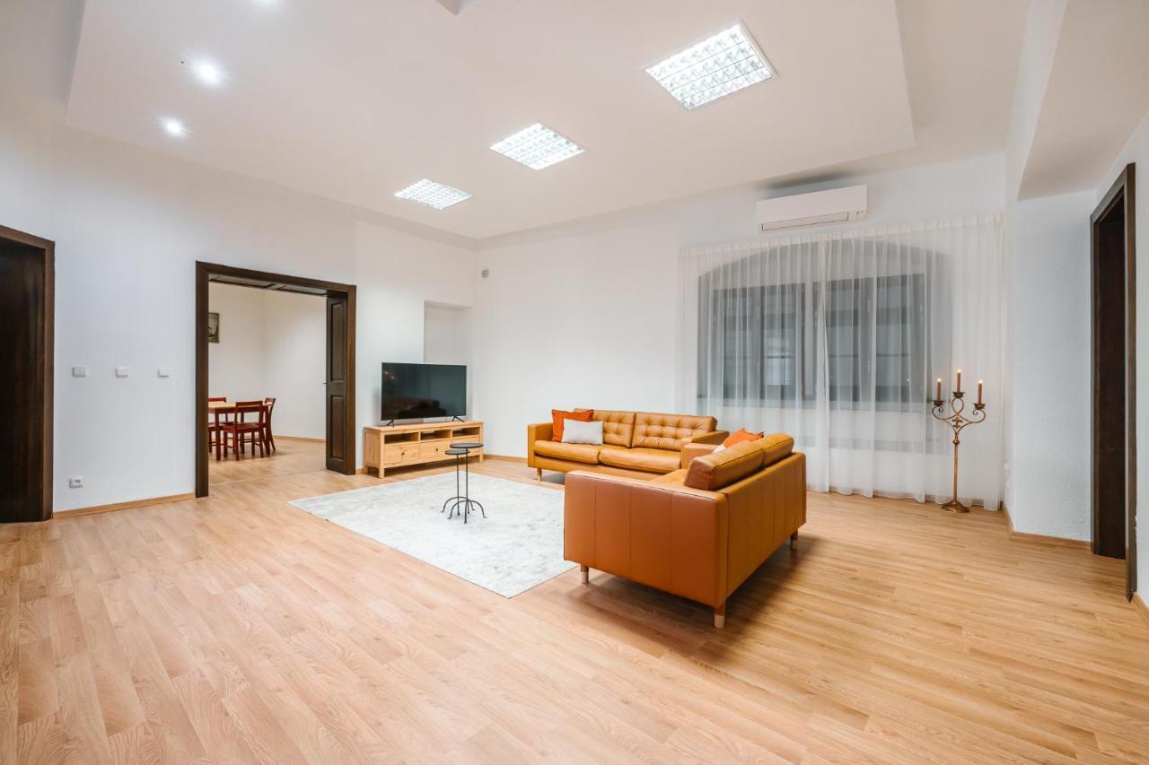 Michalska Residence 1 Bratislava Esterno foto