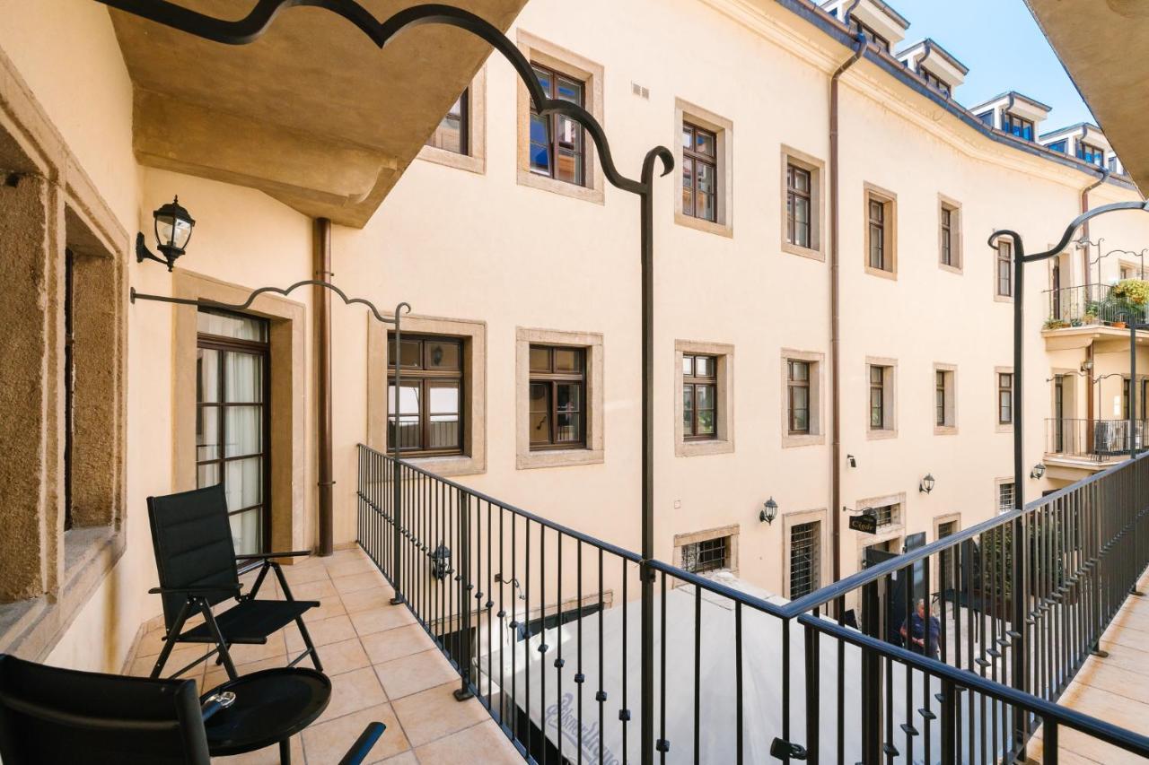 Michalska Residence 1 Bratislava Esterno foto